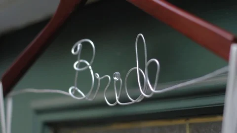 Bride Wire Hanger 動画素材 73836242