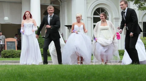 Brides and grooms Stock-Footage 27789100