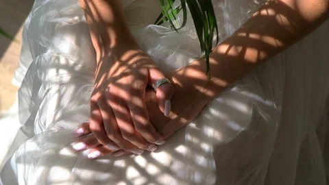 Bride's hands Stock Footage 103023632