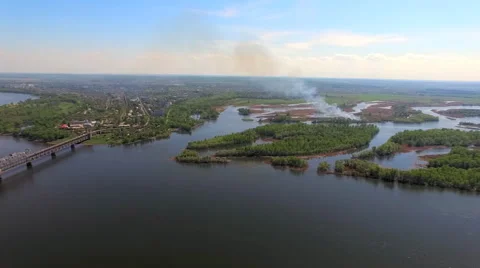 The bridge across the Dnieper River. Video stock 63202685