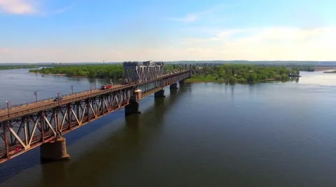 The bridge across the Dnieper River. Video stock 63204782