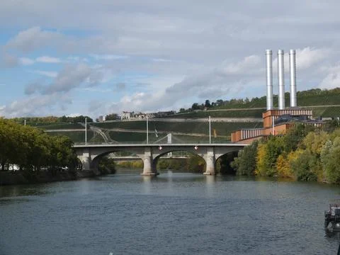 Bridge across the river with cloudy sky 스톡 사진