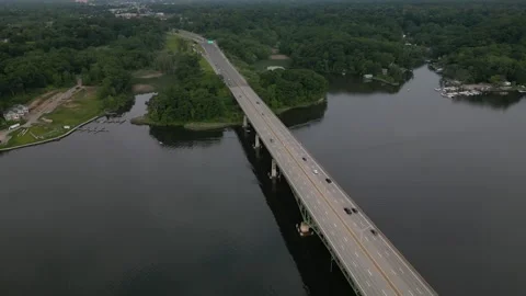 Bridge and car 2 Video stock 311417326