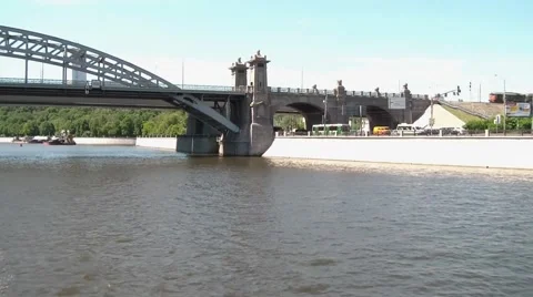 Bridge And Train Stock-Footage 5505640