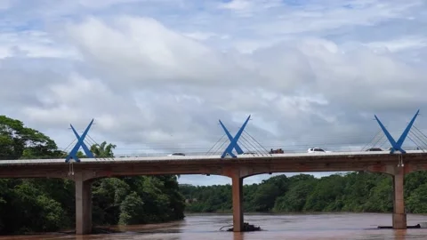 BRIDGE BETWEEN TWO CITIES Stock-Footage 229897138