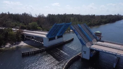 Bridge Closing, Boca Raton FL Stock Footage 290836036