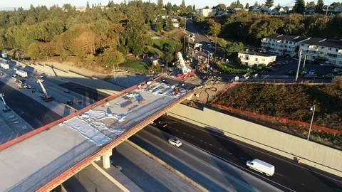 Bridge construction 動画素材 106403061