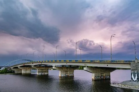 Bridge with dramatic stormy sky Foto stock