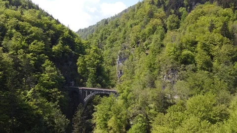 Bridge drone shot Vídeos de archivo 129685861