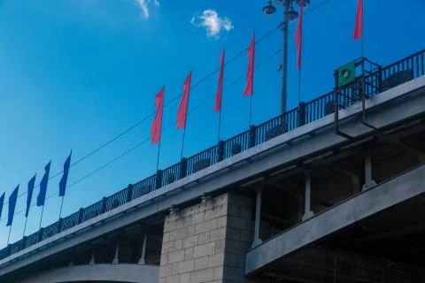 Bridge with flags over the Moskva river in Moscow Russia Foto stock