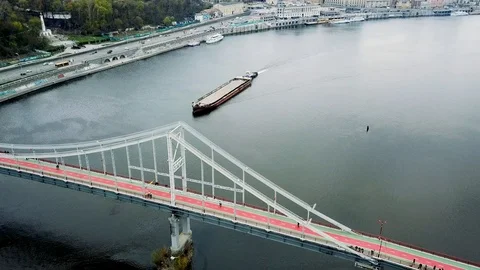 Bridge Video stock 107063486