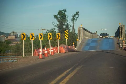 Bridge interrupted and under construction in southern Brazil. Stockfoto's