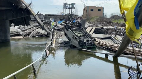  Bridge in Irpin destroyed by bombs Video stock 192055539