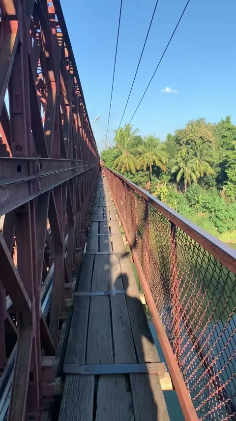 Bridge in Luang Prabang 動画素材 343277933