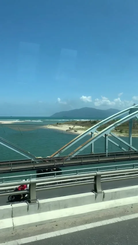 Bridge near Hoi An Vidéo 345135125
