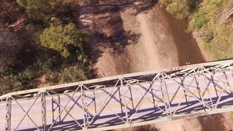 Bridge over buffalo river pan and rise Video stock 92414418