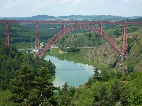 Bridge over the lake Stock-Fotos