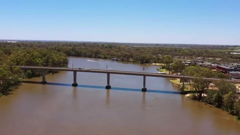 Bridge over Murray river in Mildura city of Australian outback – aerial 4k. Stock Footage 169484959