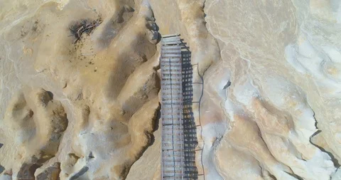 Bridge over natural texture 動画素材 103189368