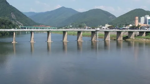 Bridge over river in the city Video stock 310215995