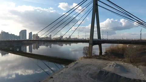 Bridge over river Stockbeeldmateriaal 76818706