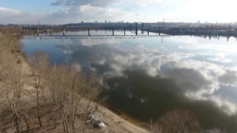 Bridge over river Stockbeeldmateriaal 76818709
