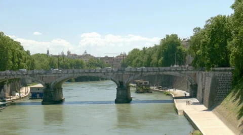 Bridge over river tiber in rome Video stock 61127105