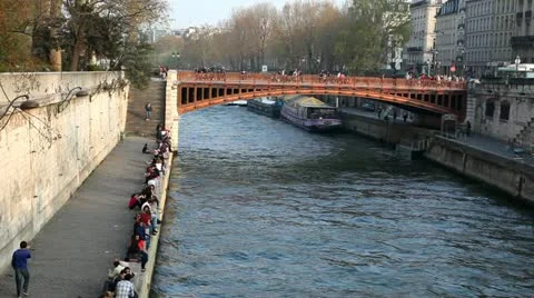 Bridge over Seine Stock Footage 10874613