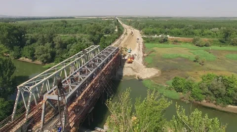 Bridge railway reconstruction Stockbeeldmateriaal 60319796