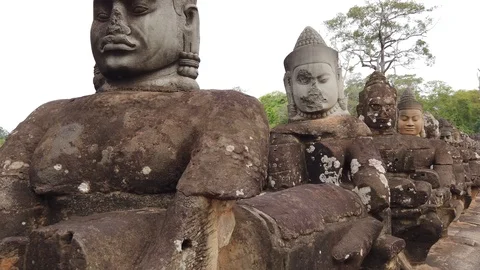 The bridge with the remains of stone figures, Stock Footage 105808907