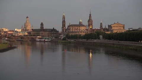 The  bridge on river of city Dresden Video stock 76951108