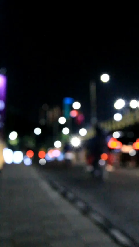 Bridge Road in Blur, Flickering Vertical Footage Vídeos de archivo 341624420