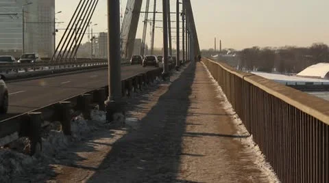 Bridge sidewalk, traffic going by ProRes Stock Footage 10720118