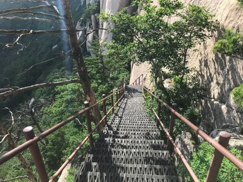 The bridge with steps leading down from the mountain peak. Seoraksan National Stock Photos