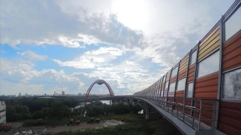 Bridge On Summer day Timelapse Vidéo 82053170