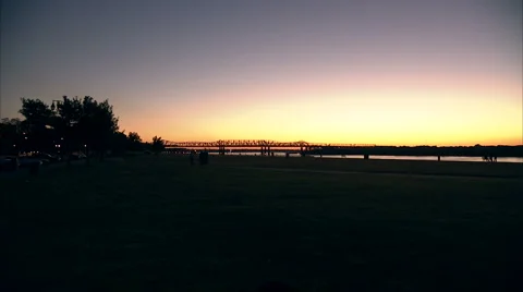 Bridge at sunset Stock-Footage 992013