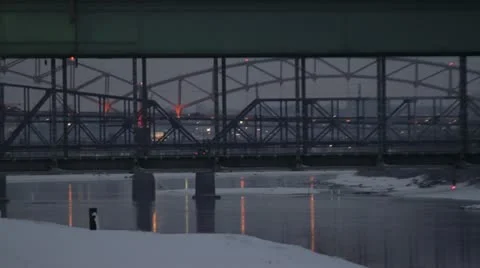 Bridge Traffic and River in Winter Video stock 21832468