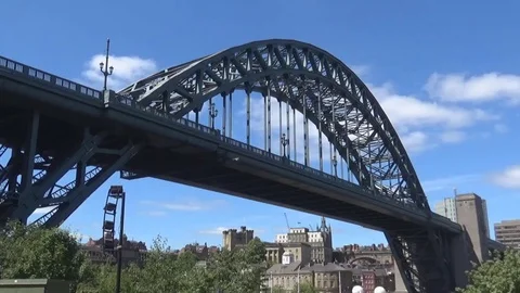 Bridge on Tyne river 13s Video stock 82421595