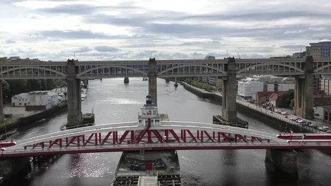 Bridges over River Tyne Video stock 79990859