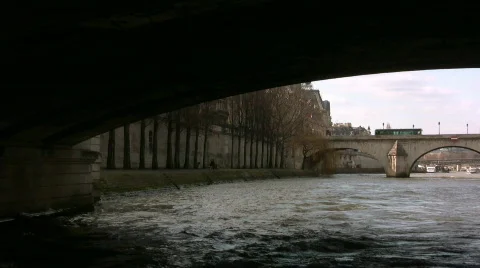Bridges in the Seine river, Paris Stock-Footage 852045