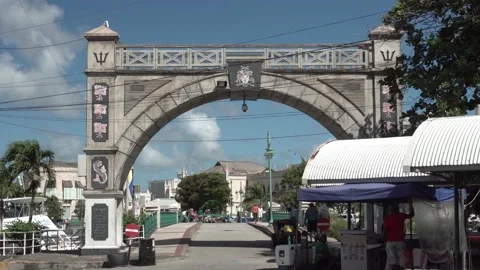 Bridgetown / Barbados - Independence Arch of the Chamberlain Bridge. Vidéo 138820053