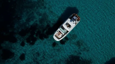 Brids eye-view of boat Stock Footage 123208543