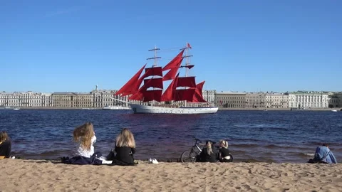 Brig with scarlet sails on the Neva in St. Petersburg. Russia, Saint Petersburg Stock Footage 155904809