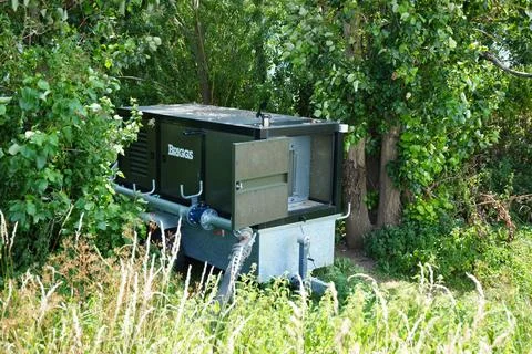 Briggs Industrial Pump Generator Unit In Green Foliage, Nottinghamshire, Stock Photos