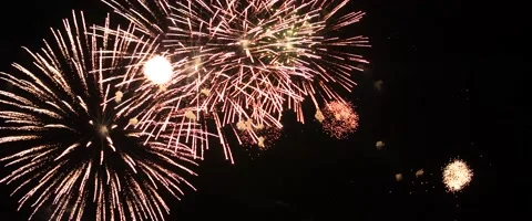 Bright Anamorphic Flares for Intense Firework Finale Stockbeeldmateriaal 157250807