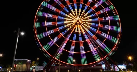 Bright Backlit Ferris Wheel Timelapse Stock-Footage 116663803