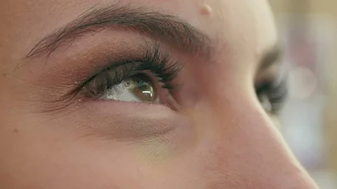 Bright eye make-up for a date Video stock 74637840