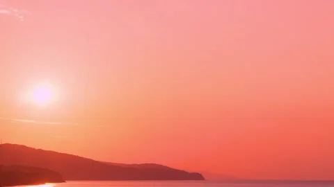 Bright Fire Red Orange Sky Sea Sun Colorful Clouds in Sunlight Sun Beam, Rock, R Video stock 311577542