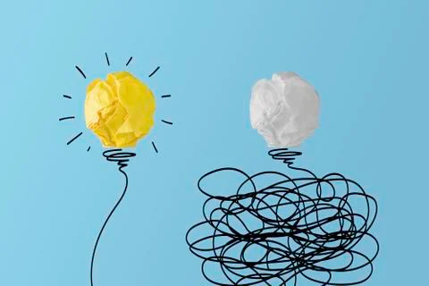 Bright light bulb idea vs chaotic light bulb Stock-Fotos