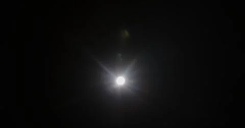 Bright Light Burst Against Dark Background 库存插图